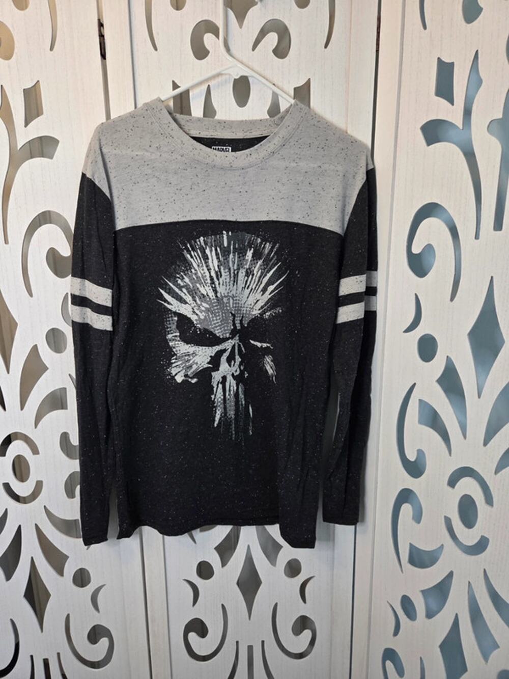 Marvel Punisher Skull Long Sleeve Shirt Medium Black Gray Graphic Tee